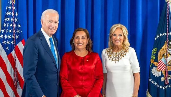 Dina Boluarte sostuvo un encuentro con Joe Biden y su esposa. (Foto: Presidencia)