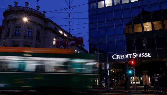 “La crisis de Credit Suisse es un evento que se había pronosticado mucho, pero el momento en que ocurre no podría ser mucho peor”, dijo Hebe Chen, analista de IG Markets.
