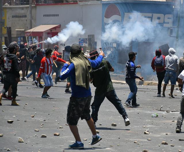 La ley electoral exige el 50% de los votos más uno o el 40 con 10 puntos de ventaja sobre el segundo para vencer en primera vuelta, pero cuando no se logran estos porcentajes, se va a segunda ronda entre los dos más votados.  (Foto: EFE)