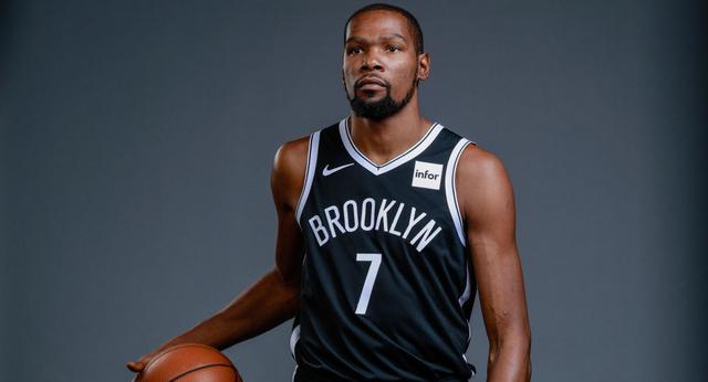 En el puesto 9 está el basquetbolista Kevin Durant con una suma de $425m. (Foto: AFP)