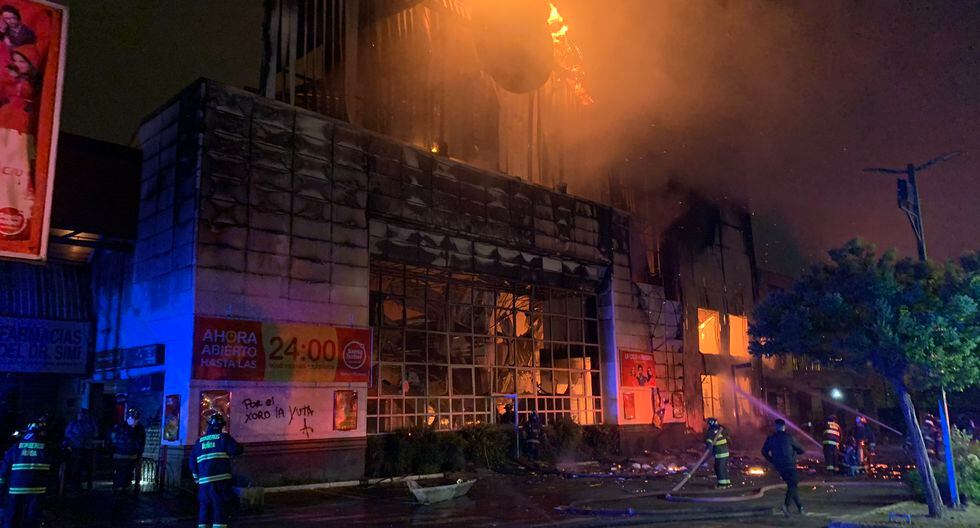 Así quedó una de las tiendas de Santa Isabel. (Foto: Twitter @radiounidafm)