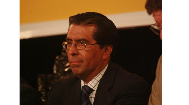 Mario Ríos es el viceministro de Poblaciones Vulnerables del Ministerio de la Mujer (MIMP). Es economista de la Universidad Nacional Mayor de San Marcos – UNMSM y Magister (MBA) en Administración Estratégica de Empresas del Centrum Negocios por la PUCP. T