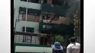 Puno: manifestaciones e incendio de la comisaría de Juli dejan 5 heridos