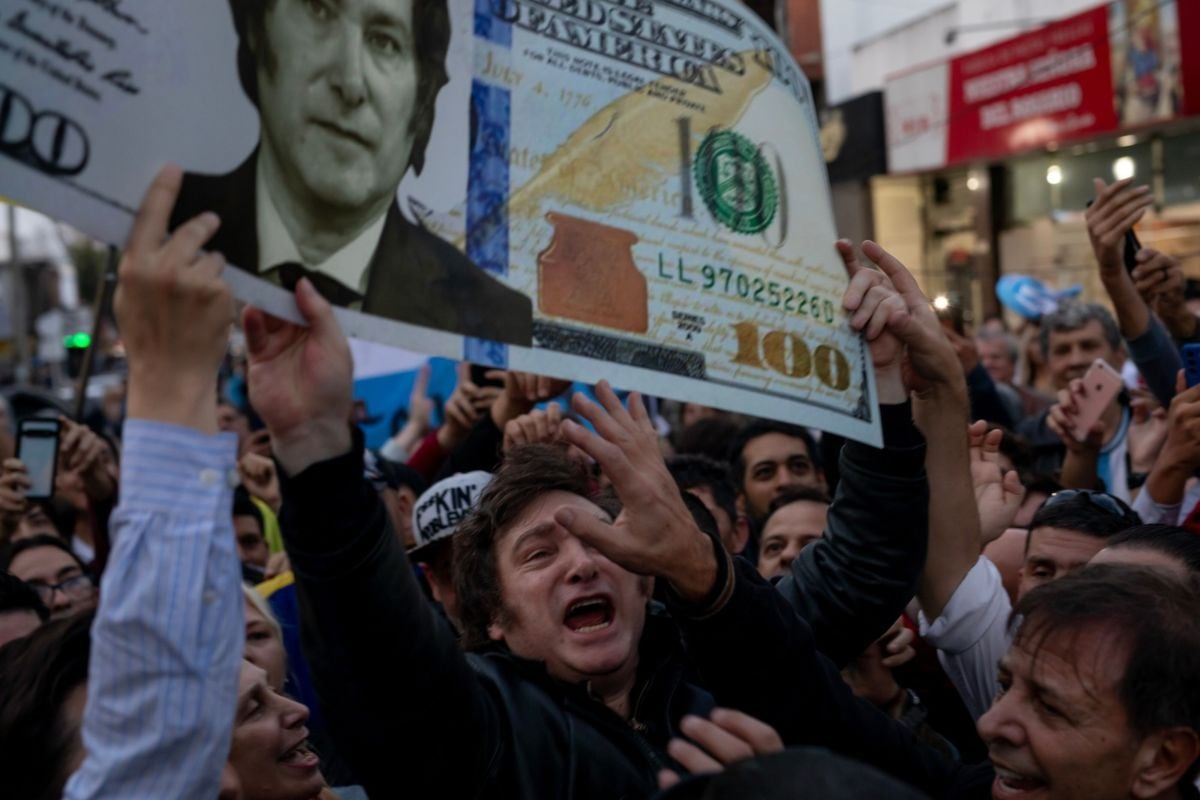 Milei’s dollarization, a waste of time for Argentina?