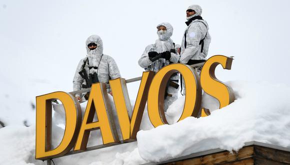 En Davos los ejecutivos le prestan bastante atención a la nueva tecnología. (Foto: AFP)