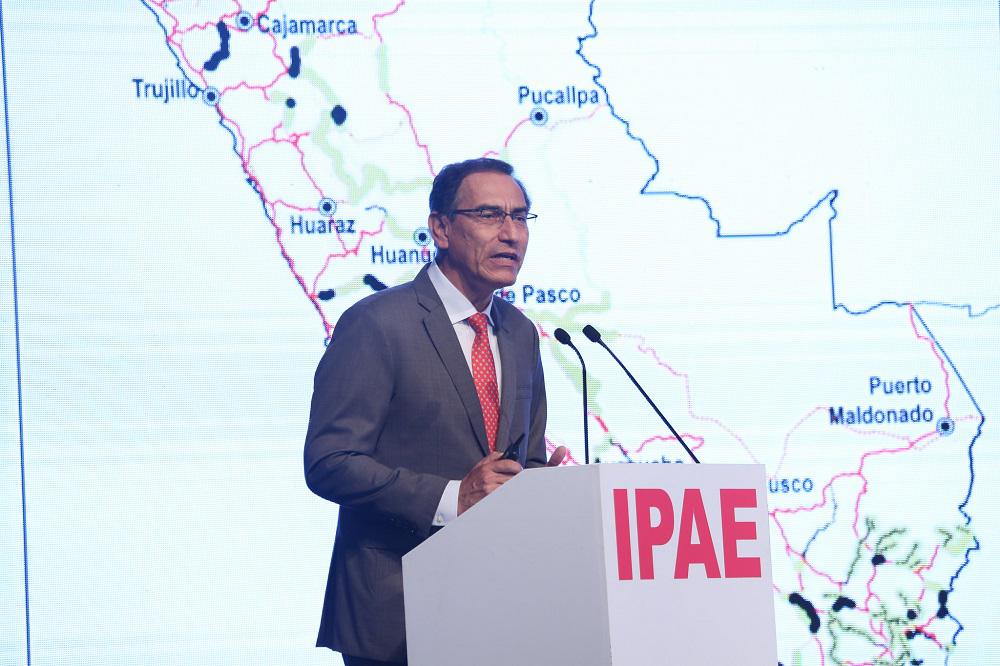 "Uno de los factores que eleva los índices de informalidad es el alto costo laboral no salarial", dijo el presidente Vizcarra. (Foto: CADE 2018)