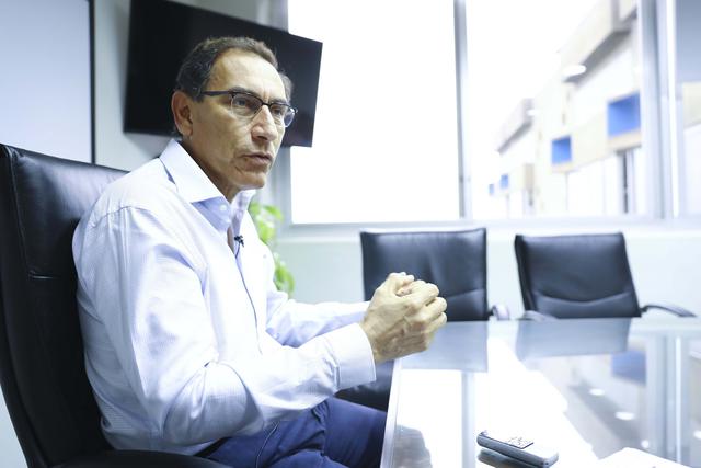 Foto 14: Tras su buen desempeño en Moquegua, a Vizcarra se le ofreció ser primer ministro tras la censura de Ana Jara; sin embargo, este declinó y fue nombrado Pedro Cateriano.