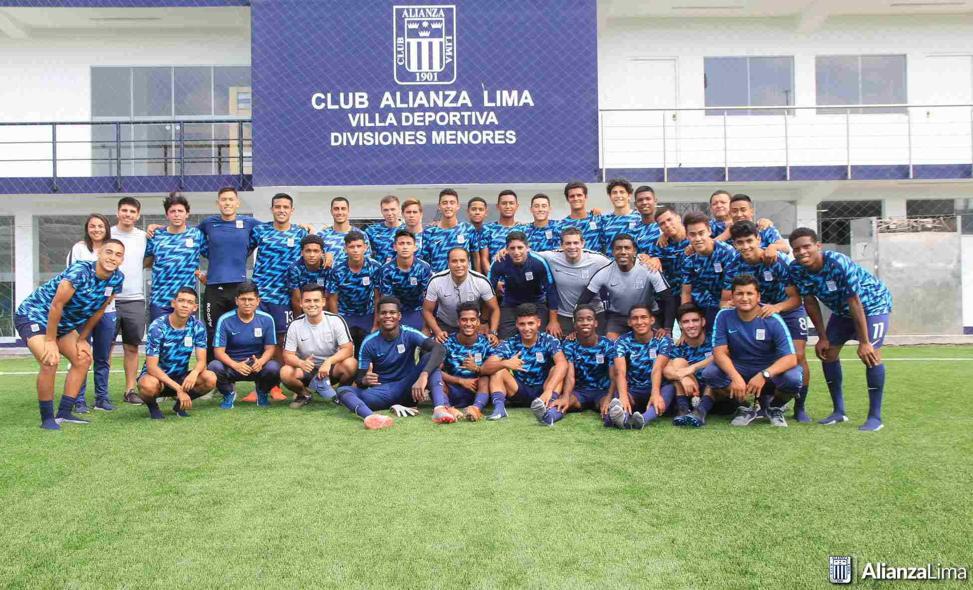 Alianza Lima lanzó el 'Aula Virtual Blanquiazaul' para sus divisiones menores. (Foto: @ClubALoficial)