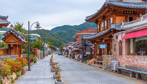 Corea del Sur exige actualmente una autorización electrónica de viaje (llamada K-ETA por sus siglas en inglés) que se puede solicitar en línea para los viajeros de 110 países incluidos en el listado de exentos de visados para turistas. (Foto: Shutterstock)