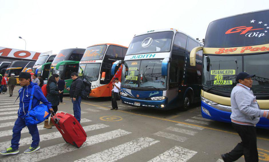 La Contraloría advirtió que un conjunto de terminales terrestres opera en la informalidad.