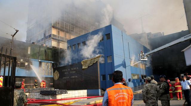 El área afectada por las llamas han sido el primero y segundo piso del block A, donde funciona el área administrativa de la Dirección de Personal de la FAP.