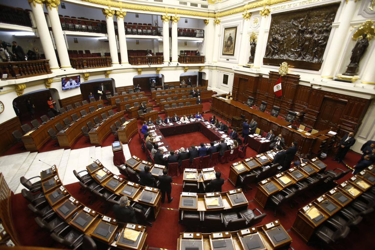Equipos encargados de revisar decretos de urgencia sesionarán este lunes. (Foto: GEC)