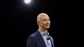 Bezos de Amazon solicita ideas filantrópicas por Twitter