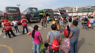 Pasajes en terminal de Yerbateros reporta leve alza a pocos días del Año Nuevo