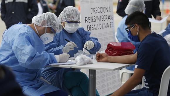 Un 77% de peruanos espera del Gobierno una mejora de la prestación de atención universal en salud. (Foto: GEC)