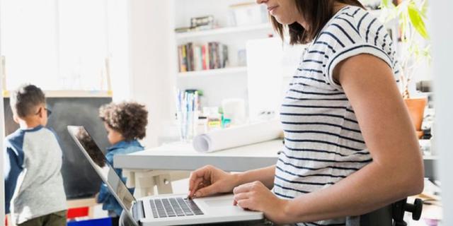 FOTO 10 | 10. Experto en línea (Foto: Depositphotos)