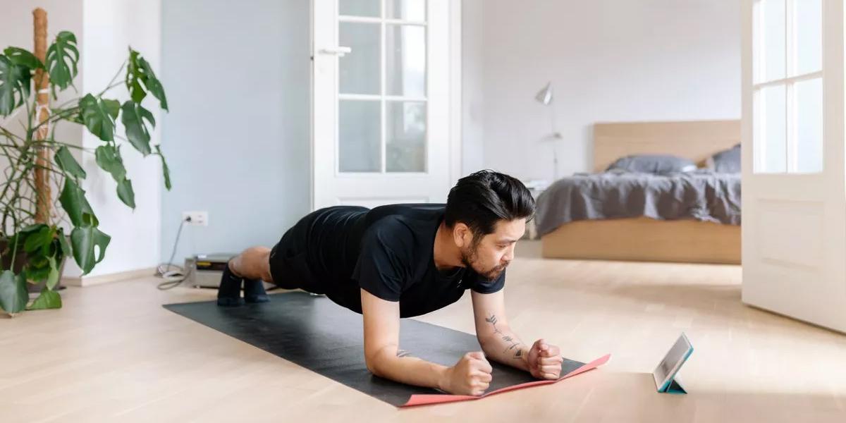 FOTO | Cinco ejercicios para mantenerse saludable durante la cuarentena (Foto: iStock)