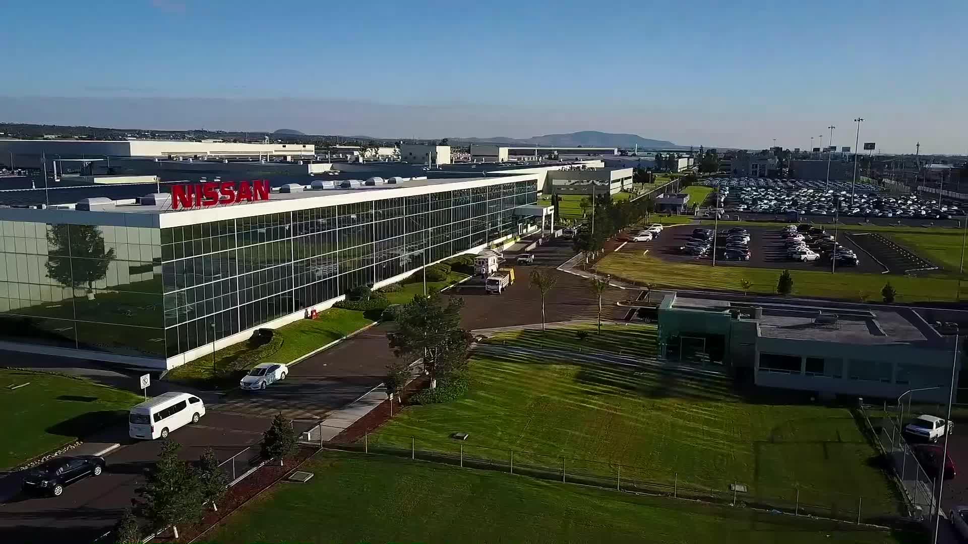 Nissan busca cubrir sus necesidades de liquidez ante la crisis que vive el sector por el coronavirus.