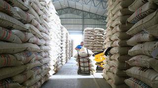 Perú tiene 25,000 toneladas de café sin movilizar por problemas navieros