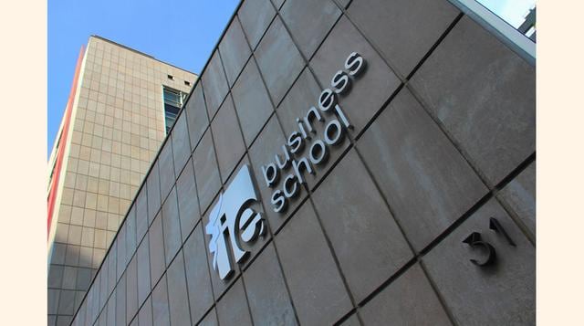 IE Business School (España). El programa Global MBA Blended consigue por segundo año consecutivo el primer lugar en el ranking del FT. El salario de sus egresados llega a US$ 156,966 al año. (Foto: Wikimedia)