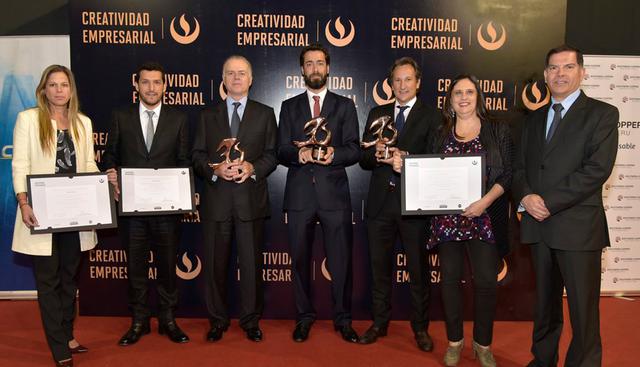 Ponchilas, presentada por Pacífico Seguros, Coca-Cola y Cencosud ganó el premio en la categoría “Medio Ambiente” por concientizar acerca del reciclaje y darle una segunda vida a las botellas de plástico para convertirlas en ponchos que beneficiarán a niños y niñas de las zonas Alto Andinas del país. Premio auspiciado por Southern Perú Copper Corporation.