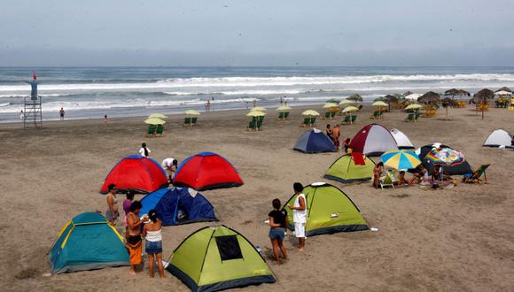 Se prohíbe acampar en playas de San Bartolo. Anunció sanciones para quienes incumplan estas disposiciones.(Foto: Andina)