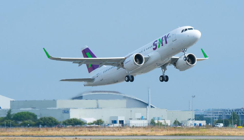Foto 1 | Low cost Sky obtuvo permiso para volar en 34 rutas nacionales y competirá con Viva Air. el permiso de operación de aviación comercial de transporte regular nacional de pasajeros, carga y correo es por un periodo inicial de cuatro años. (Foto: Airbus)