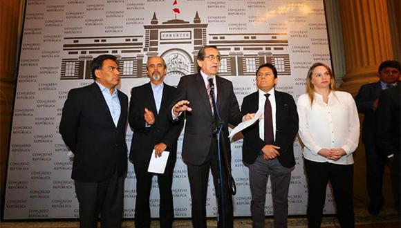 Bancadas del Partido Aprista y Fuerza Popular plantearon retiro de dos preguntas del referéndum. (Foto: Agencia Andina)