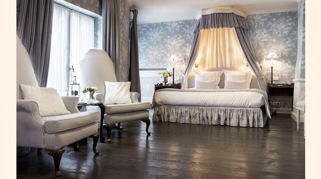 The Pand Hotel, Brujas (Bélgica). Puntuación: 4,6/5. Esta cochera del siglo XVIII se ha convertido en un hotel de cuatro estrellas ubicado en el centro de esta pequeña ciudad belga, rodeado de canales y encantadoras tiendas de chocolate. Cuenta con 26 hab