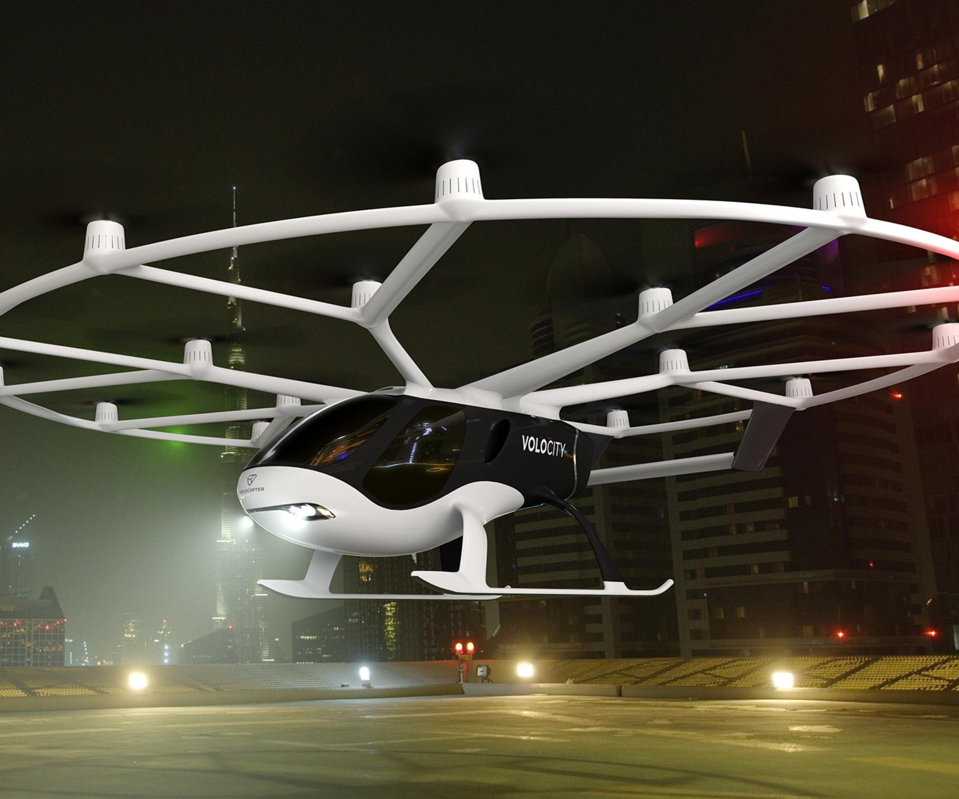 La alemana Volocopter GmbH dio un vuelo de demostración de su vehículo eléctrico.