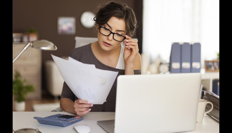 Los empleados de empresas con políticas de “trabajar desde cualquier lugar” son más productivos, según investigaciónes (Foto: Freepik)