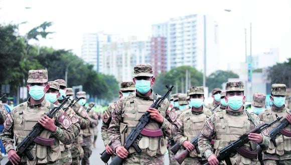 Durante el estado de emergencia en Lima y Callao, las Fuerzas Armadas pueden apoyar a las acciones lideradas por la Policía Nacional. (Foto: GEC)