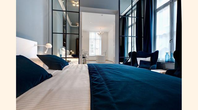 Mientras que otras habitaciones del hotel Het Arresthuis usan colores más fríos.  (Foto: Megaricos)