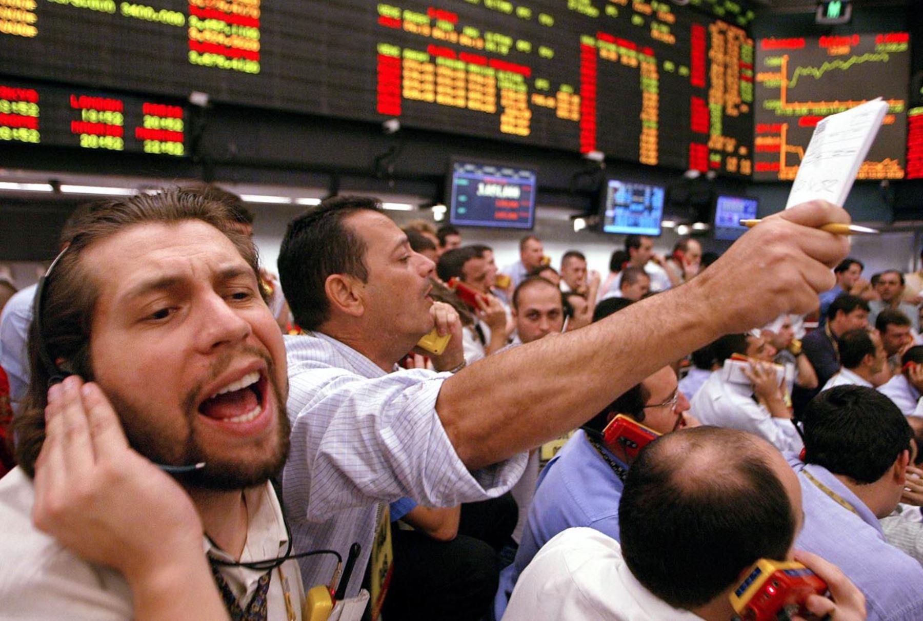 La sesión más corta de este miércoles, que abrió al mediodía, también reflejó el movimiento de algunas acciones ajustándose a la cotización de sus ADR en Estados Unidos en los últimos dos días, cuando la plaza local permaneció cerrada (Foto: Andina).