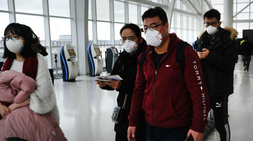 Aun cuando el coronavirus de China amenaza con ahogar el crecimiento económico, las plazas mundiales no están muy lejos de picos históricos. Getty Images/AFP