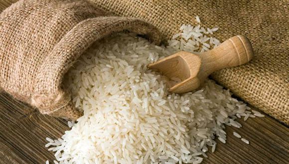 La sequía amenaza las cosechas en Asia, y las restricciones de India podrían retirar hasta el 8% de las exportaciones mundiales de arroz. Foto: NaturalCastello