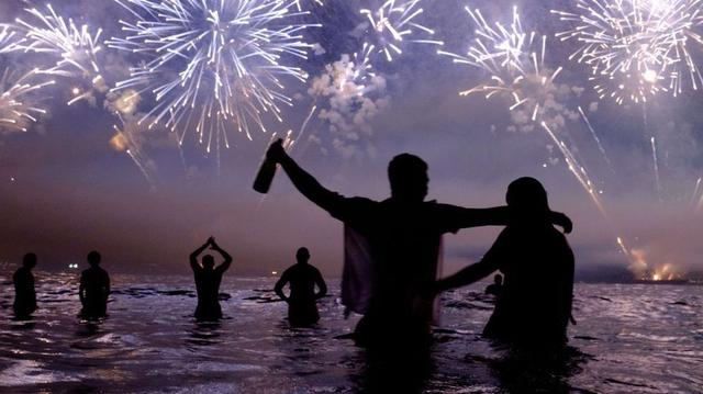 Domingo 1 de enero: Año Nuevo.