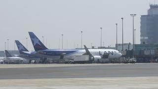 Aeropuerto Jorge Chávez no puede recibir más aviones porque llegó al tope