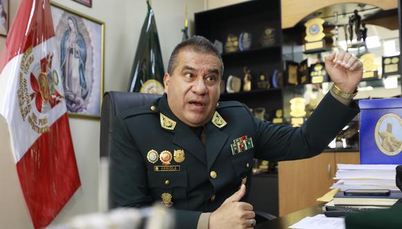 El Teniente General Oscar Arriola sustituirá en el cargo a Carlos Chong Campana.  (Foto: Julio Reaño / El Comercio)