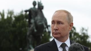 Putin prohíbe que petroleras y bancos dejen país hasta fin de año