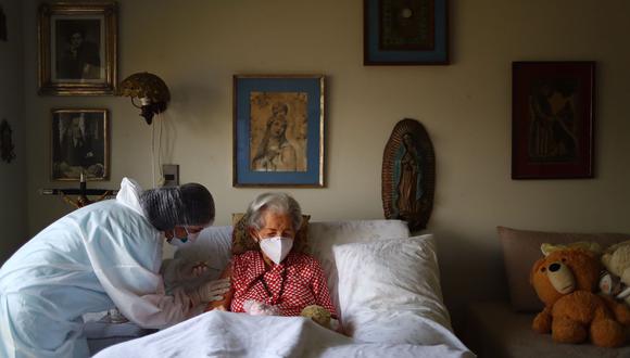 Vacunará a partir de hoy 18 de marzo a adultos mayores de 100 años de los distritos de San Juan de Lurigancho y San Martín de Porres. (Foto: Referencial/Hugo Curotto/GEC)