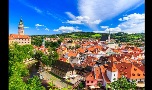 Foto 14 | ČESKÝ KRUMLOV (REPÚBLICA CHECA). ¿Cansado de las grandes multitudes de Praga? Visita Český Krumlov, también conocida como la 'Praga en miniatura'. La ciudad es una de las más pintorescas de Europa y tiene un castillo del siglo XIII considerado Patrimonio de la Humanidad por la Unesco. Por ahora, poca gente la conoce. Vale la pena.