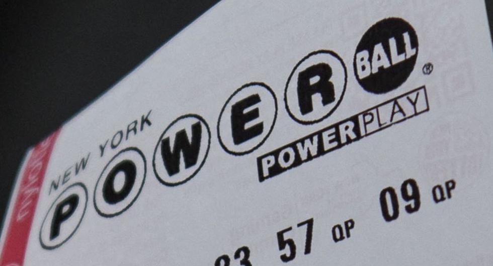 Powerball: Isidra Molina, Latina who won $1 million in Queens, but lost nearly 40% of the prize |  composition