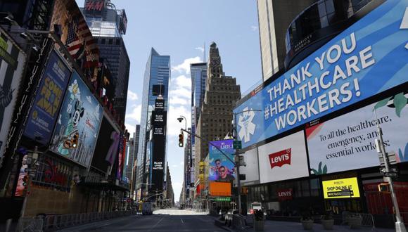 Lugares siempre abarrotados como Times Square, el SoHo o la Quinta Avenida son ahora tranquilos paisajes urbanos, a pesar de que oficialmente Nueva York ha reabierto tras haber sido en la primavera el gran foco mundial de la enfermedad. (Foto: EFE)