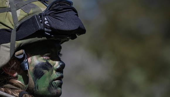 En la cumbre de Madrid, los líderes de la OTAN han dado luz verde a una revisión completa de la Fuerza de Respuesta de la organización que permitiría desplegar hasta 300,000 soldados en treinta días en cualquier parte del territorio aliado. (Foto: JONATHAN NACKSTRAND / AFP).