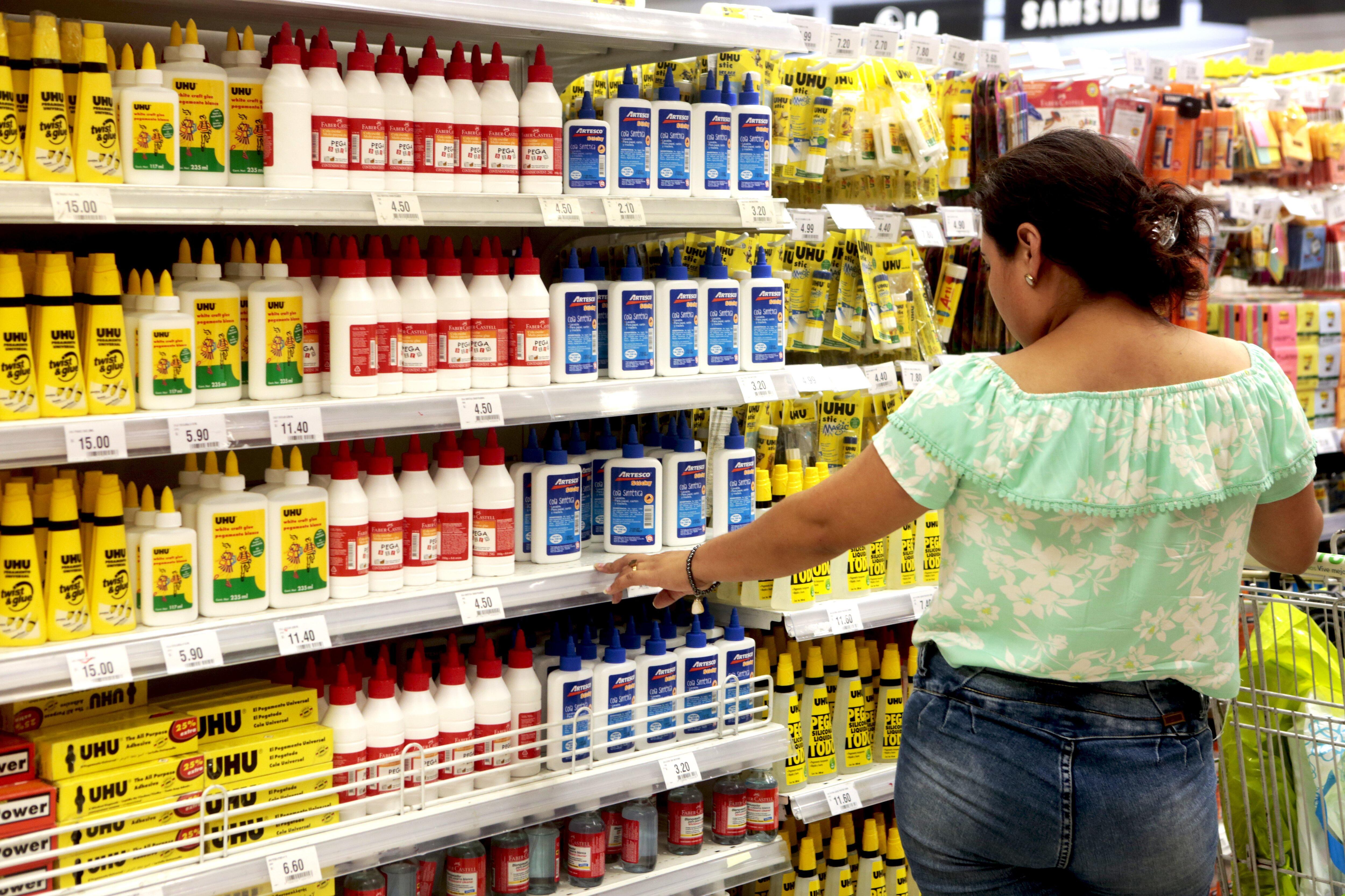 Padres de familia priorizan la  calidad  de los productos al elegir lugar de compra de los útiles escolares.
