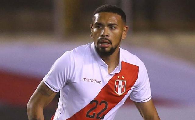 Alexander Callens / Valía: 1 millón de euros / Valor actual: 1.2 millones de euros. (Foto: GEC)