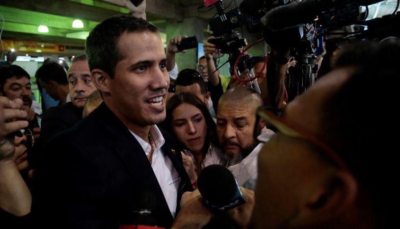 Luego de unos días, Guaidó regresa a Venezuela en medio de una manifestación de seguidores. (Foto: AFP)