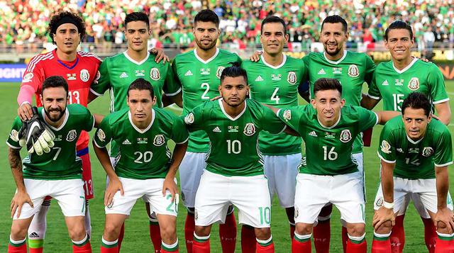 La Selección de fútbol de México Nº 18. Su organización está a cargo de la Federación Mexicana de Fútbol, la cual está afiliada a la FIFA desde 1929 y es asociación fundadora de la Concacaf, creada en 1961.  La selección mexicana ha participado en quince 