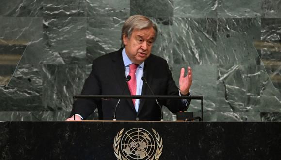 El Secretario General de las Naciones Unidas, Antonio Guterres, se dirige a la 77ª sesión de la Asamblea General de las Naciones Unidas en la sede de la ONU en la ciudad de Nueva York el 20 de septiembre de 2022. (Foto de TIMOTHY A. CLARY / AFP)